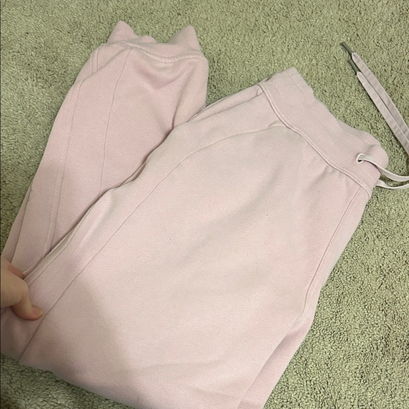 lululemon scuba Cozy Pink Sweatpants - Picture 2 of 5